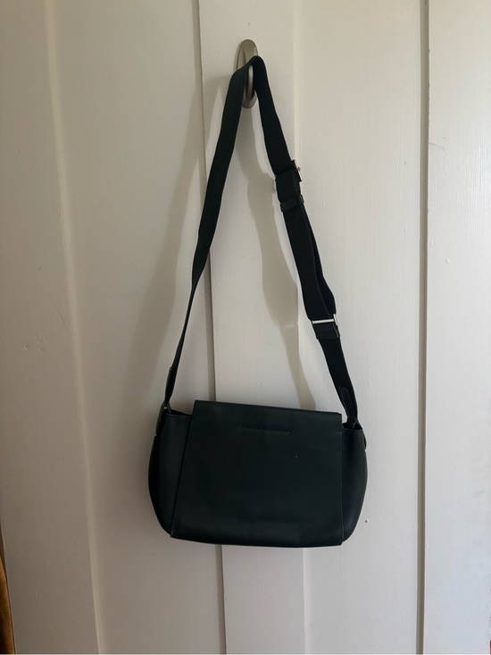 Everlane Handbags - Crossbody Shoulder Bag - Minimal Everyday Carry